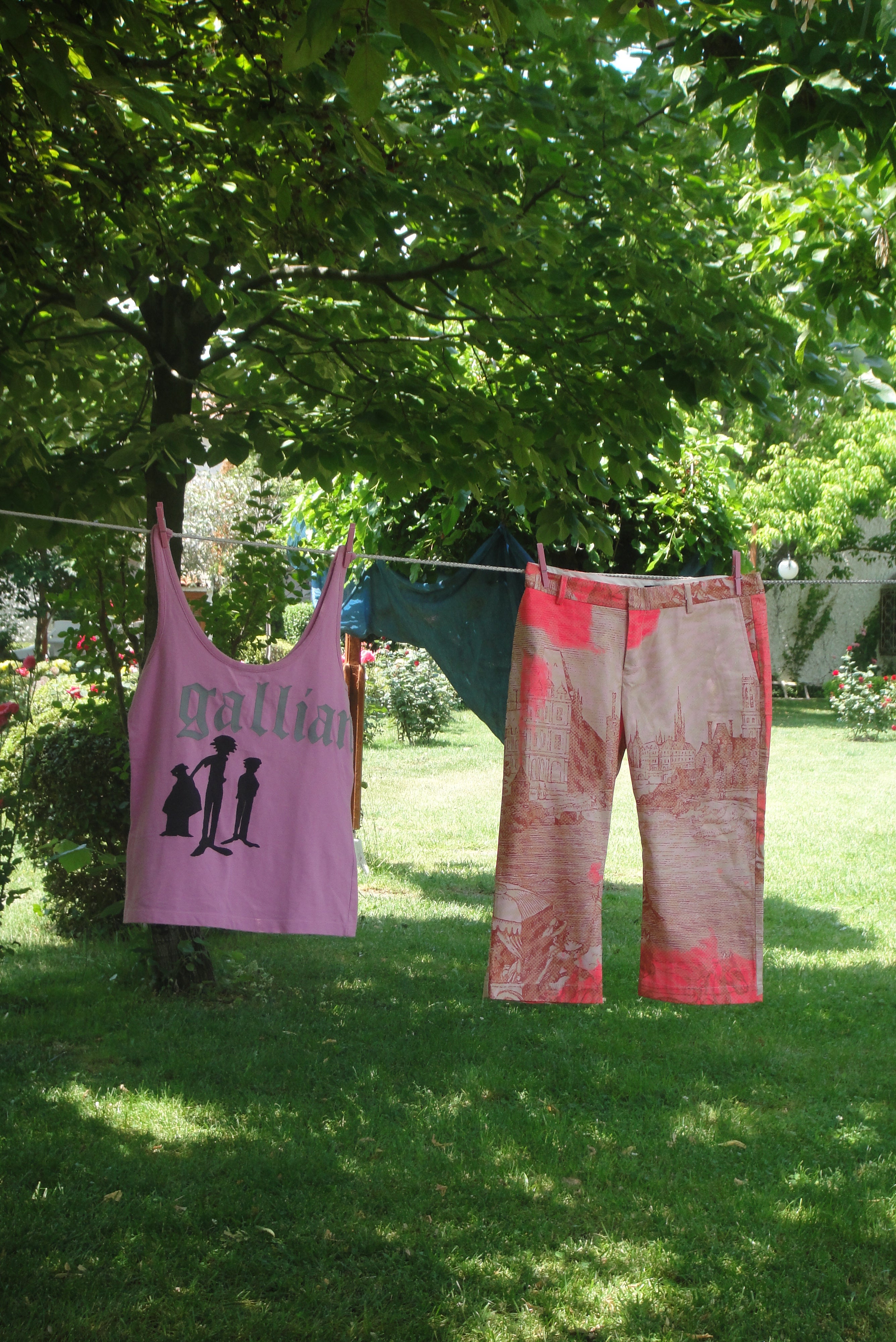 Galliano Baskılı Pembe Atlet