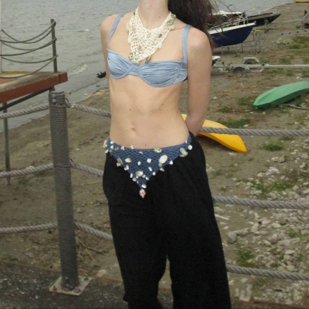 Deniz Kabuğu ve Taş Detaylı Makrome File Kolye