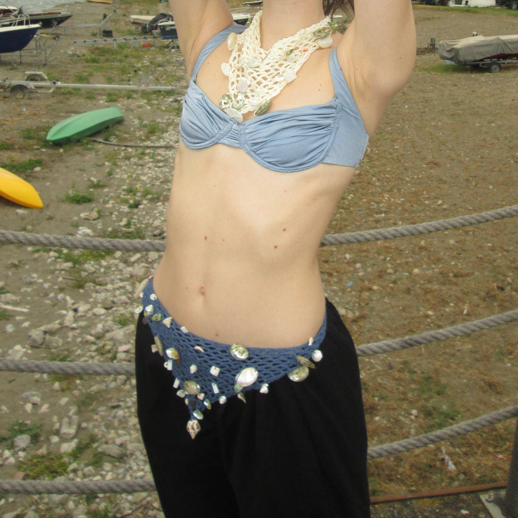 Deniz Kabuğu ve Taş Detaylı Makrome File Kolye