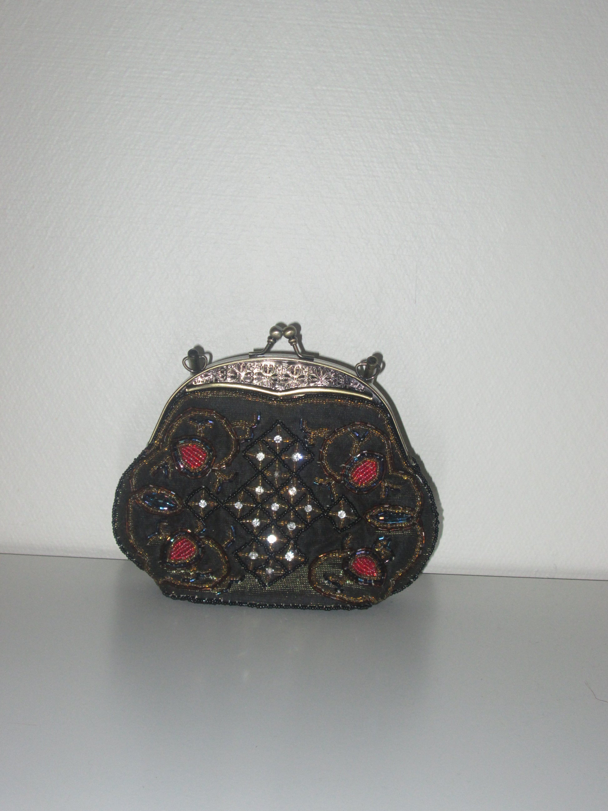 Vintage Boncuk İşlemeli El Çantası