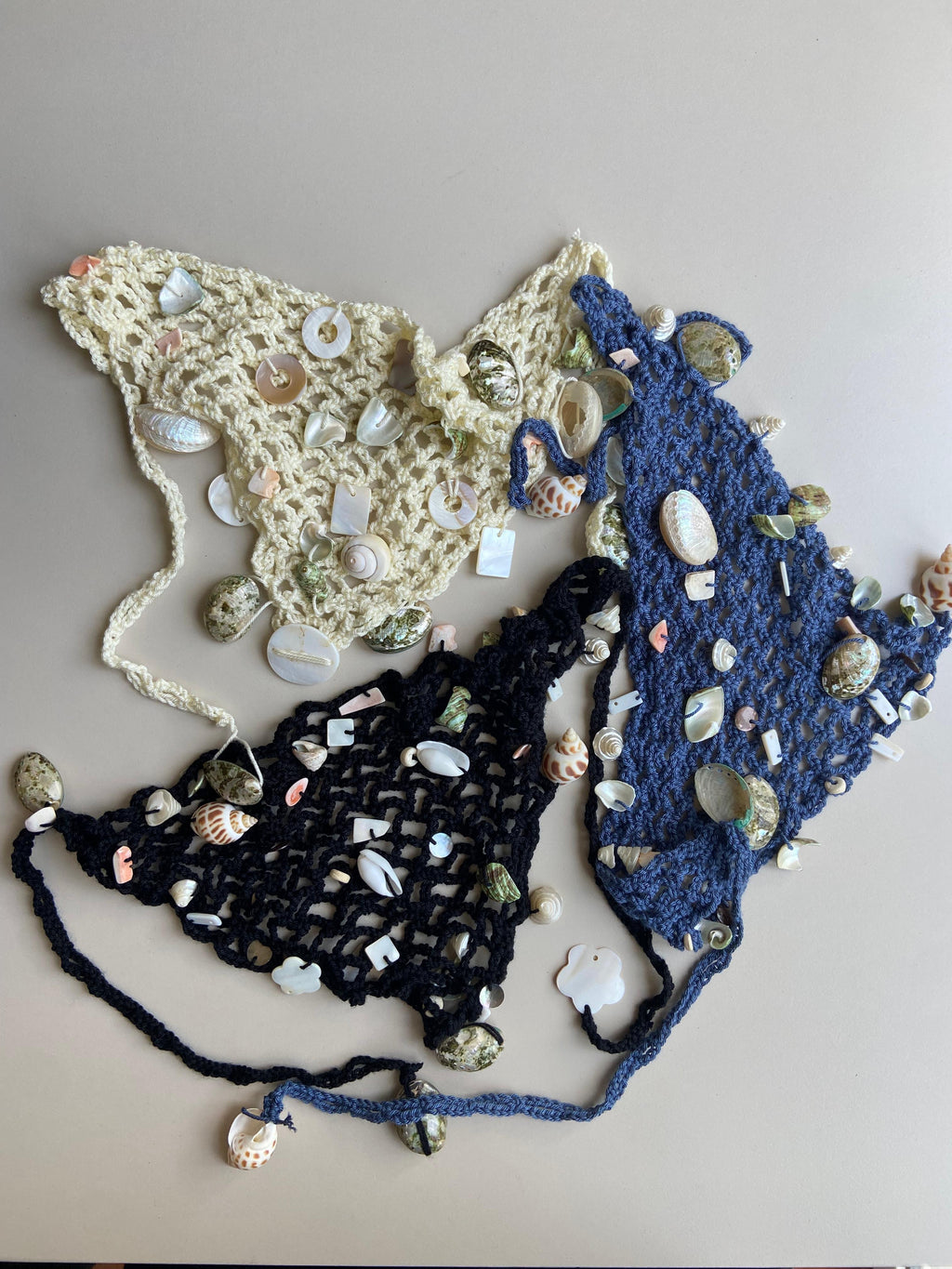 Deniz Kabuğu ve Taş Detaylı Makrome File Kolye